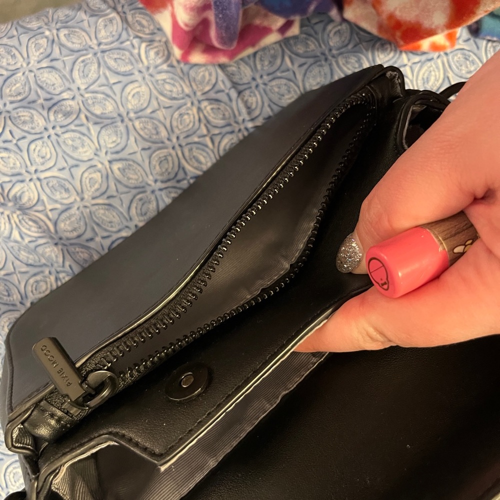 Pixie Mood Crossbody - image 5